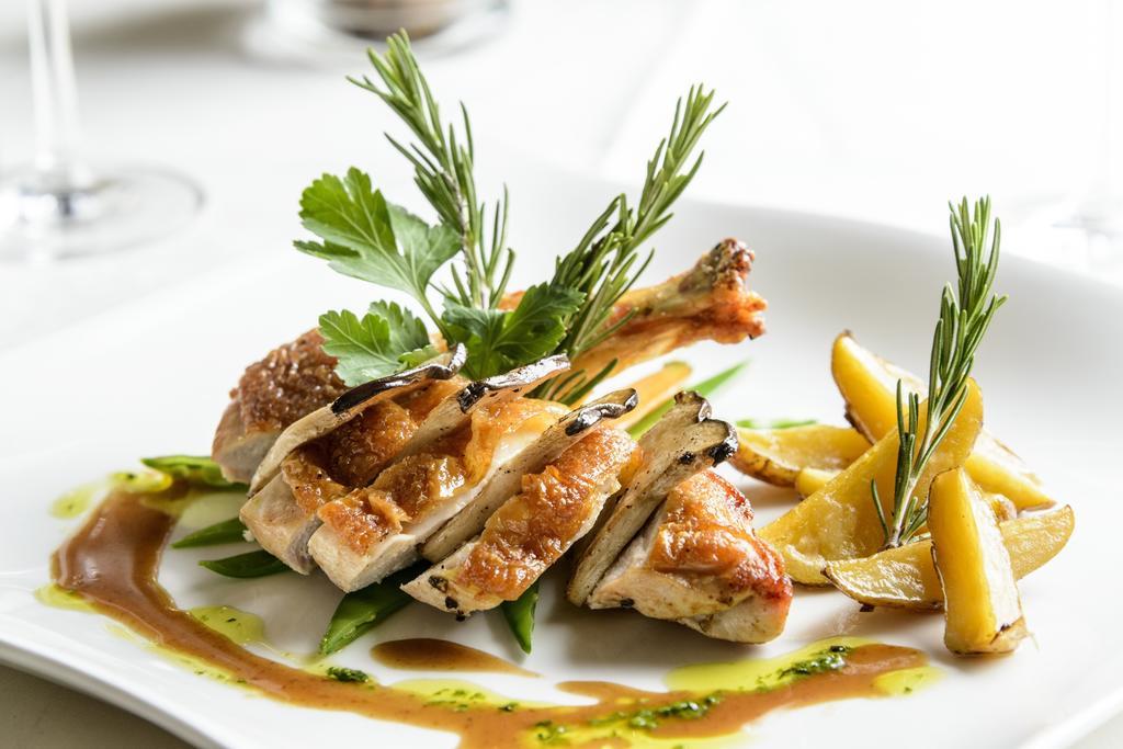 Domaine De La Foret Hotel 4*