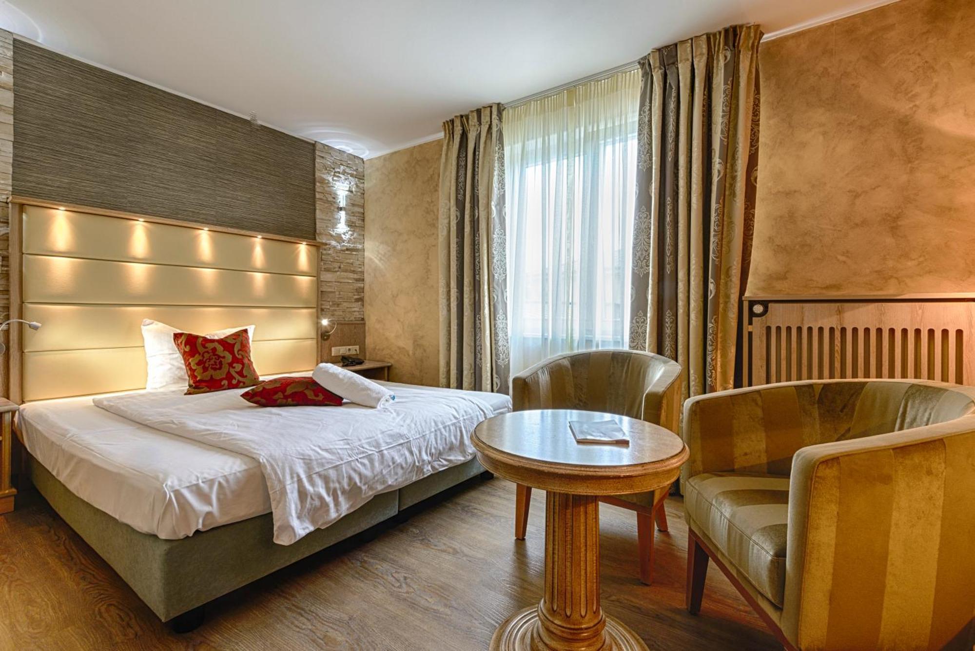 Domaine De La Foret Hotel