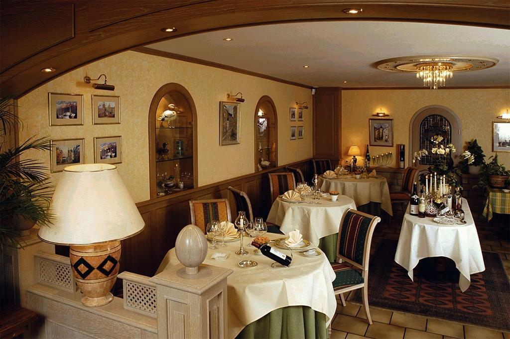 Domaine De La Foret Hotel 4*